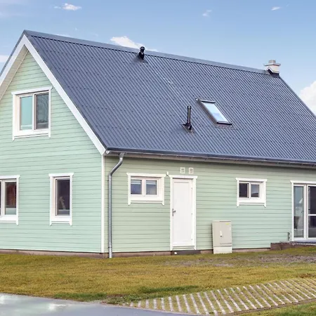 Amazing In Ostseeresort Feriehus